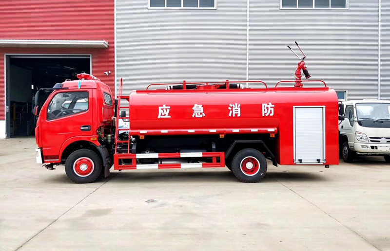 東風8噸消防灑水車 東風8噸消防灑水車